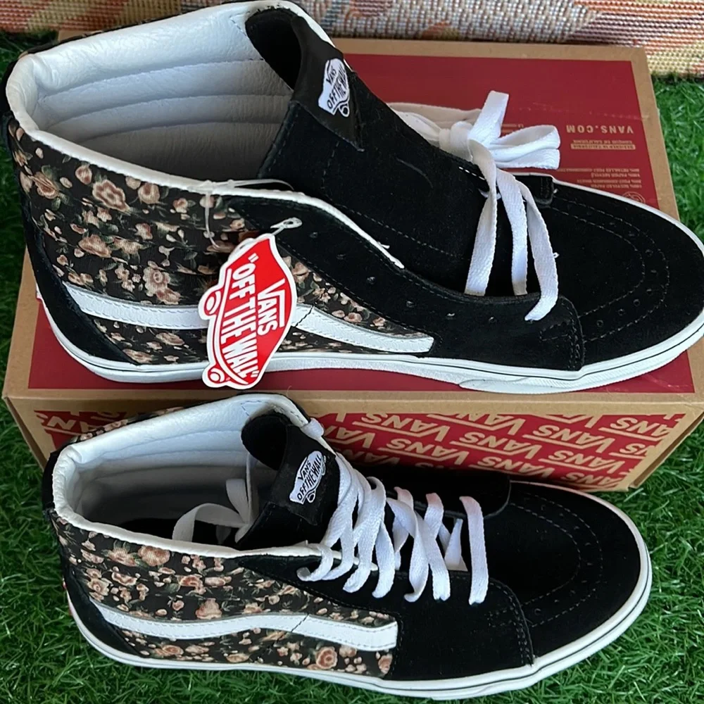 Vans WMNS Sk8-Hi Rose Dreams Black/White VN0005U9BZW Sneakers